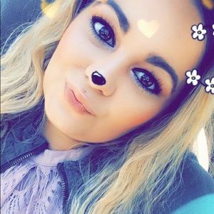 Meet your Posher, Alyssia